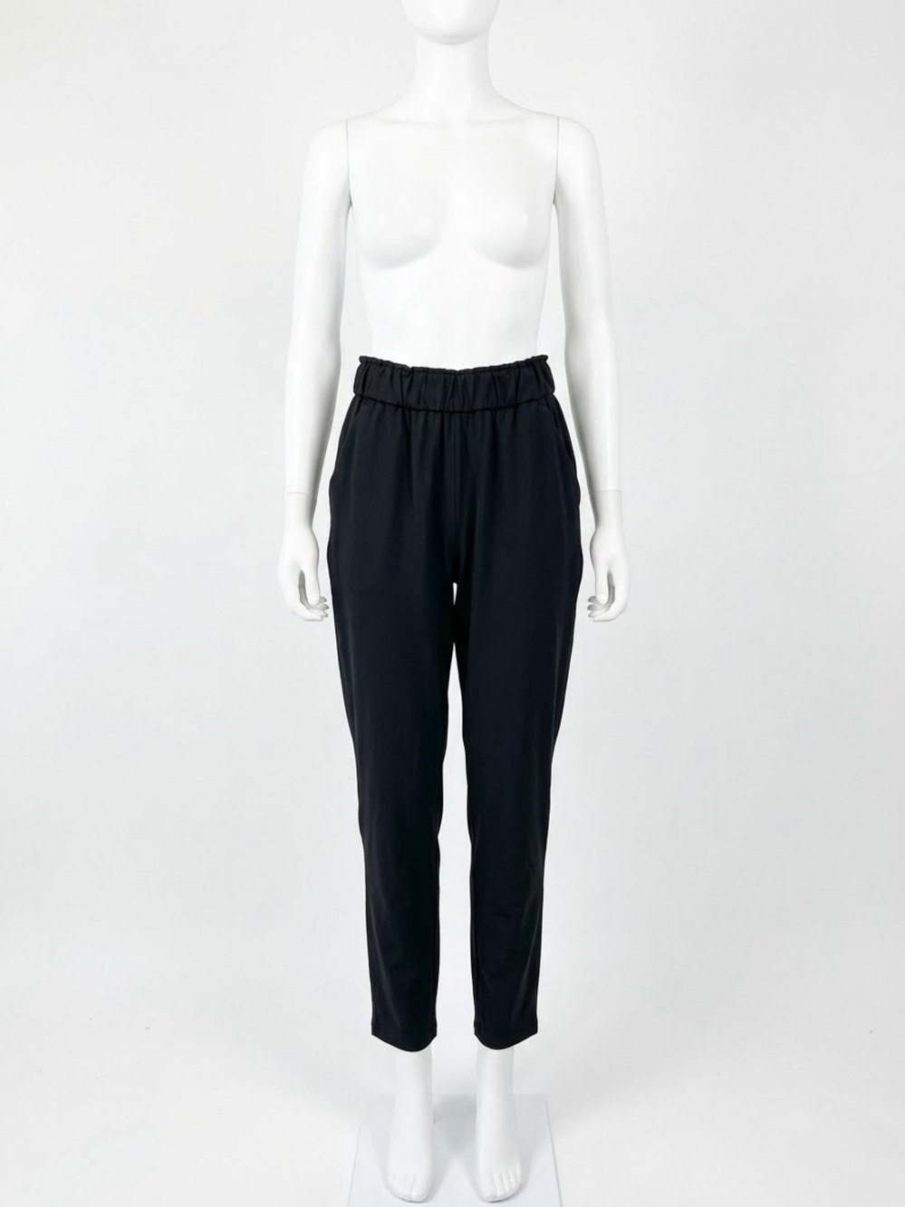 NWOT Lululemon On The Fly Travel Jogger Casual Black Elastic-Waist Pants Size 2
